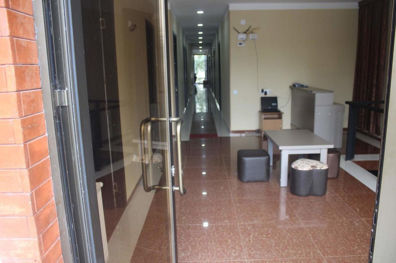 Hotel Rio Kutaisi Luaran gambar
